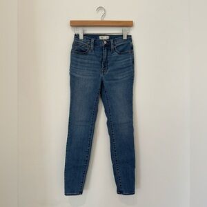 Madewell Women’s mid-rise Roadtripper Jeans. Size 24